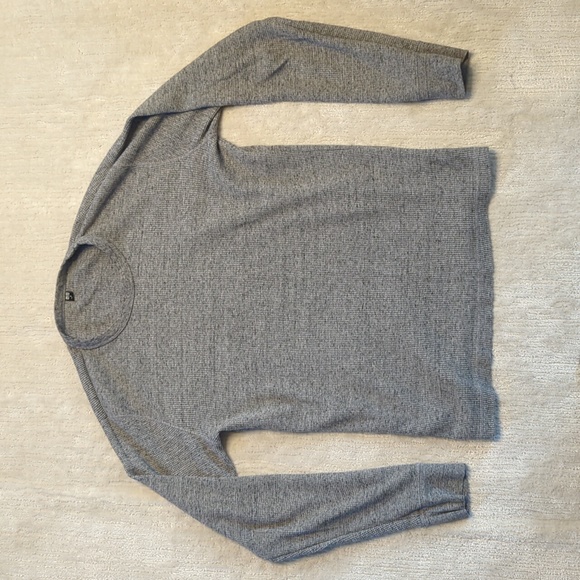 Uniqlo Other - UNIQLO Waffle Crew Neck Long Sleeve TShirt